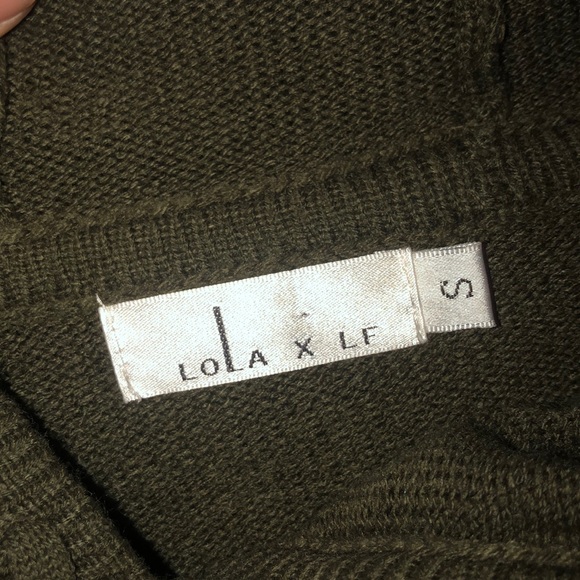 LF Distressed Sweater with hoodie - Picture 4 of 4